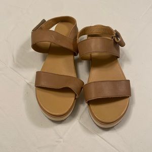 Nisolo Go-To Flatform Sandal